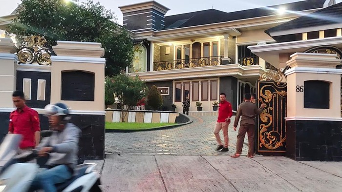 penggeledahan-1758717121944_169